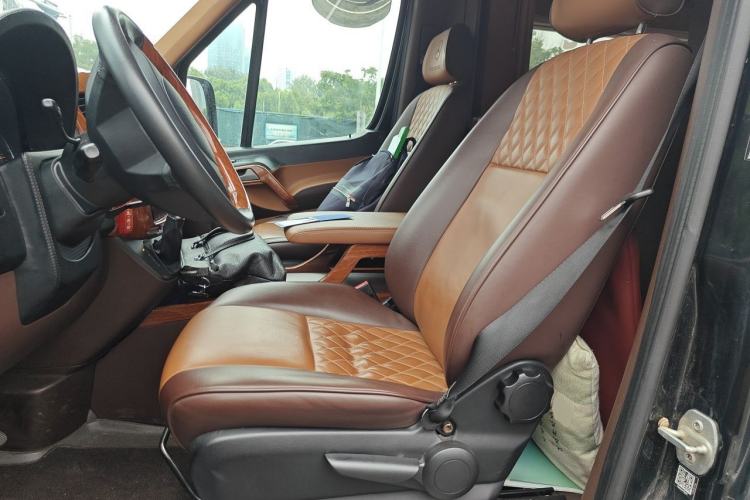 Used Mercedes-Benz Sprinter  Left Front Seat
