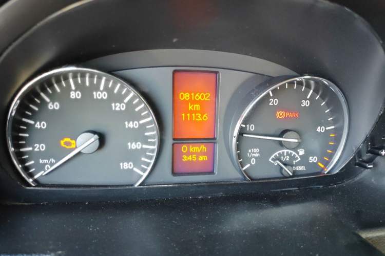 Used Mercedes-Benz Sprinter 2016 2.1T Traveler Mid-Drive Edition Odometer Close Up