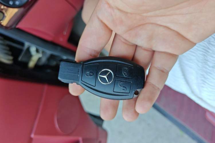 Used Mercedes-Benz Sprinter 2016 2.1T Traveler Mid-Drive Edition Vehicle Key