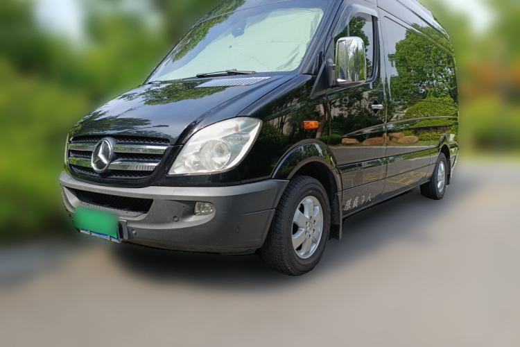 Used Mercedes-Benz Sprinter 2016 2.1T Jialü Mid-Drive Edition Guazi used car, China used car export, Used car for sale, Used  cars, Cheapest cars for sale
