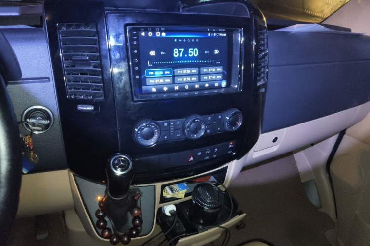 Used Mercedes-Benz Sprinter  Audio And AC Panel