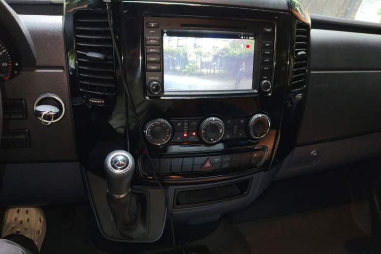 Used Mercedes-Benz Sprinter  Audio And AC Panel