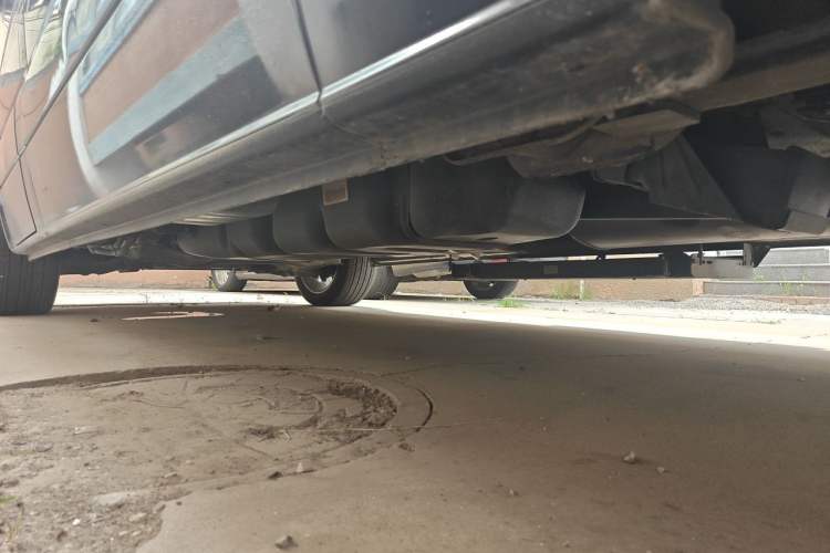 Used Mercedes-Benz Sprinter  Chassis Rear Left
