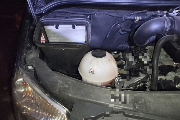 Used Mercedes-Benz Sprinter  Engine Bay Right