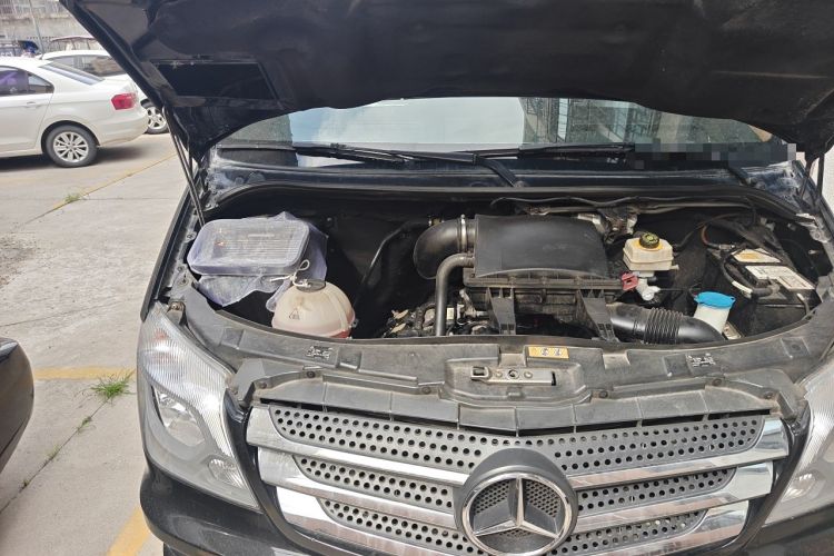 Used Mercedes-Benz Sprinter  Engine Bay Right