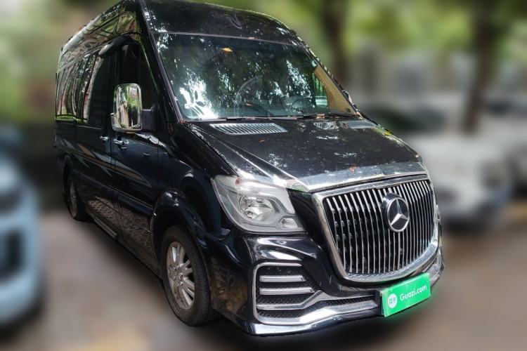 Used Mercedes-Benz Sprinter  Front Right 45 Deg