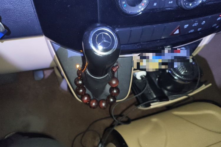 Used Mercedes-Benz Sprinter  Gear Lever