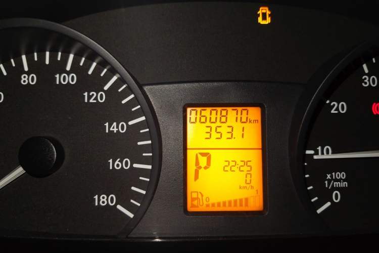 Used Mercedes-Benz Sprinter  Odometer Close Up