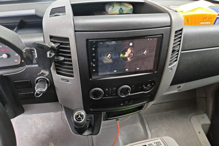 Used Mercedes-Benz Sprinter  Audio And AC Panel