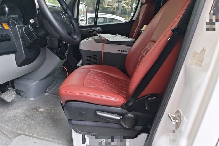 Used Mercedes-Benz Sprinter  Left Front Seat