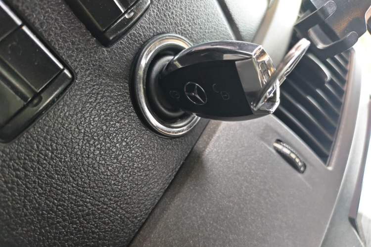 Used Mercedes-Benz Sprinter  Vehicle Key
