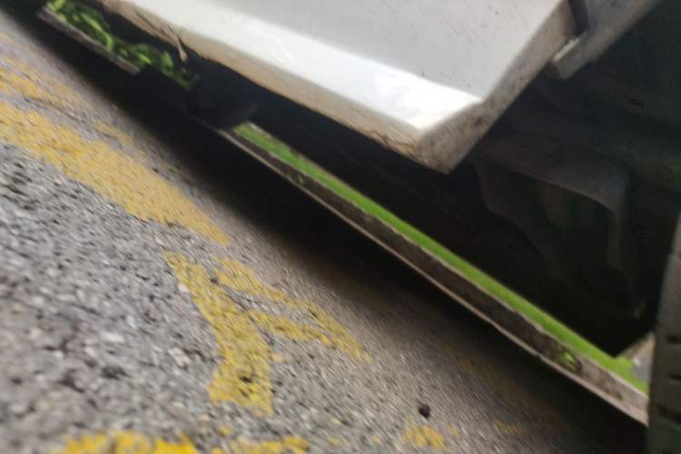 Used Mercedes-Benz Sprinter  Chassis Front Right