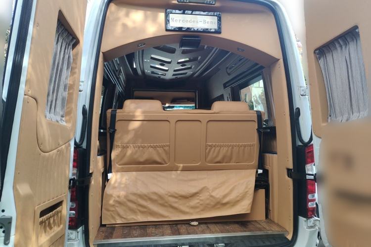 Used Mercedes-Benz Sprinter  Trunk