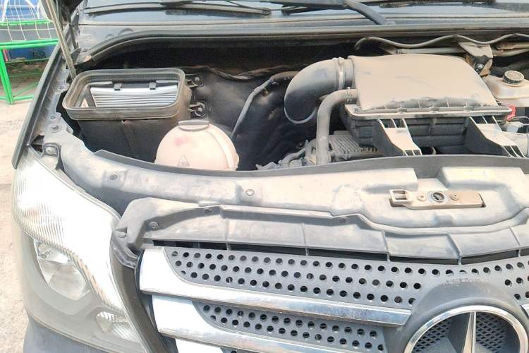Used Mercedes-Benz Sprinter  Engine Bay Right