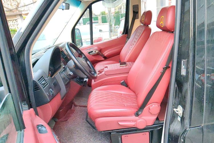 Used Mercedes-Benz Sprinter  Left Front Seat