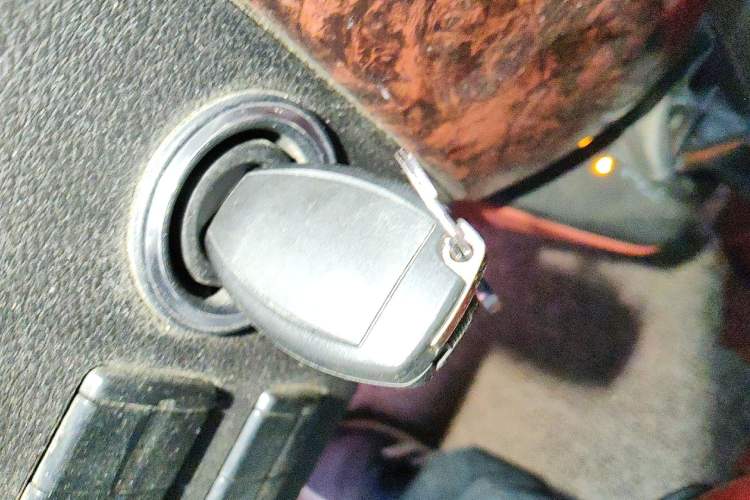 Used Mercedes-Benz Sprinter  Vehicle Key