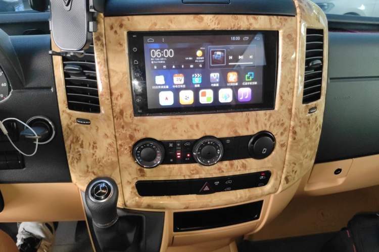 Used Mercedes-Benz Sprinter  Audio And AC Panel