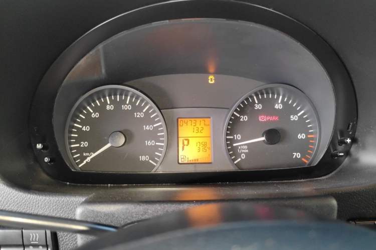Used Mercedes-Benz Sprinter  Instrument Cluster