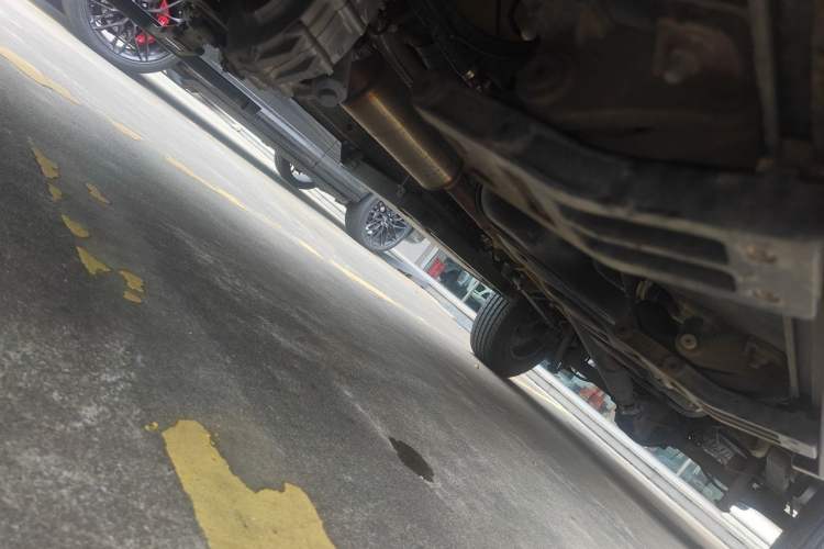 Used Mercedes-Benz Sprinter  Chassis Front Left