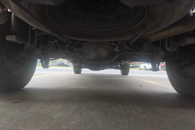 Used Mercedes-Benz Sprinter  Chassis Rear
