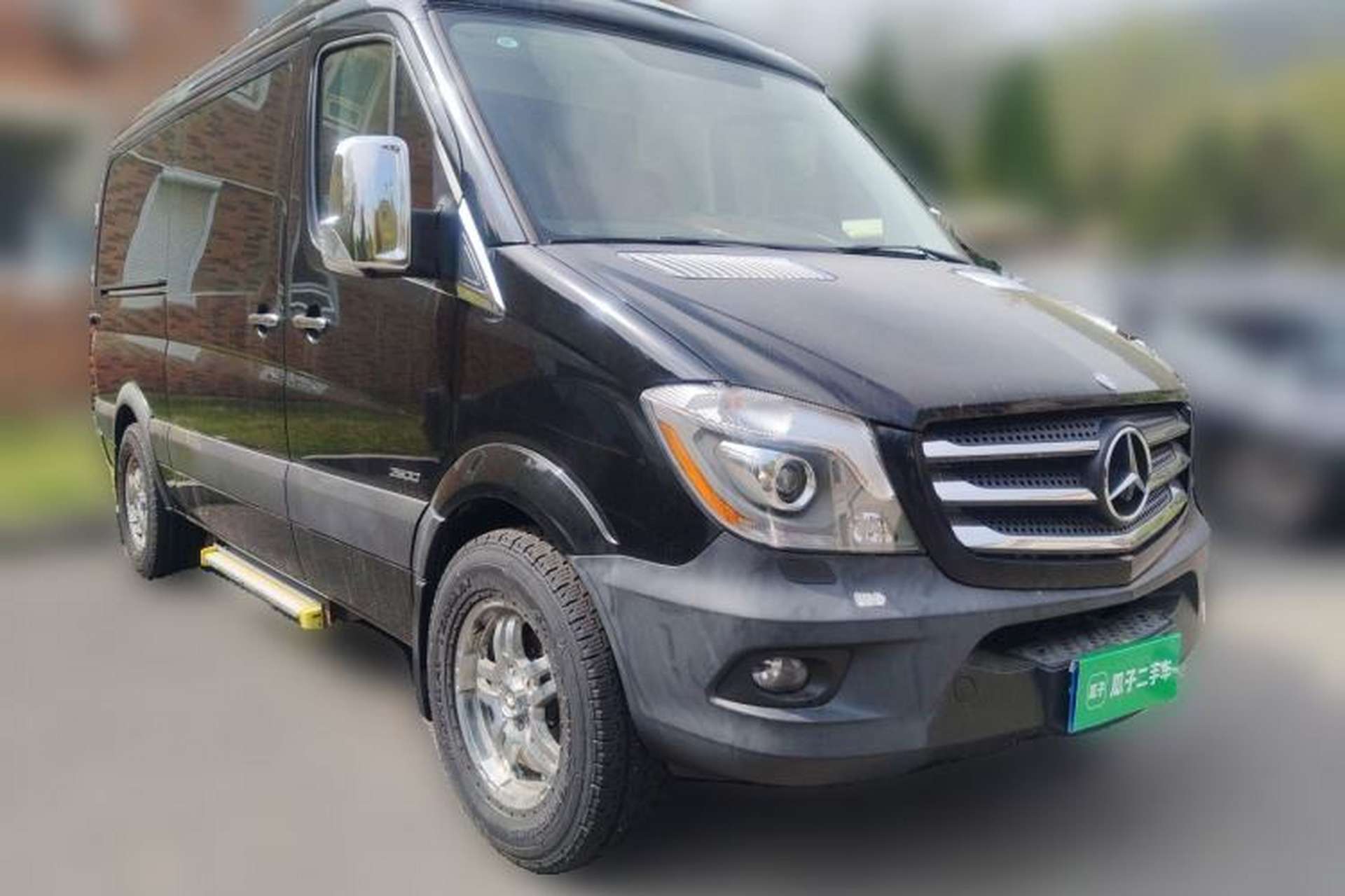 Used Mercedes-Benz Sprinter  Front Right 45 Deg