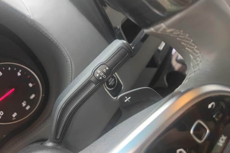 Used Mercedes-Benz Sprinter  Gear Lever
