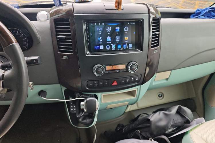 Used Mercedes-Benz Sprinter  Audio And AC Panel