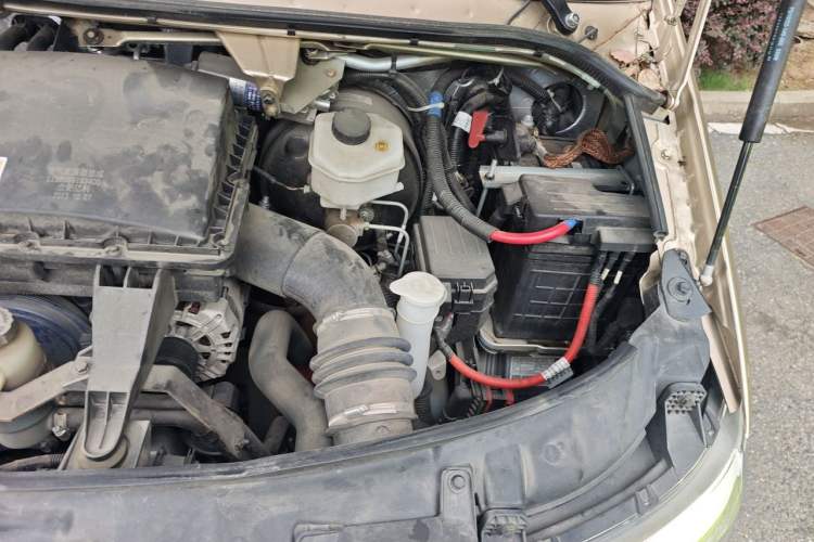 Used Mercedes-Benz Sprinter  Engine Bay Left