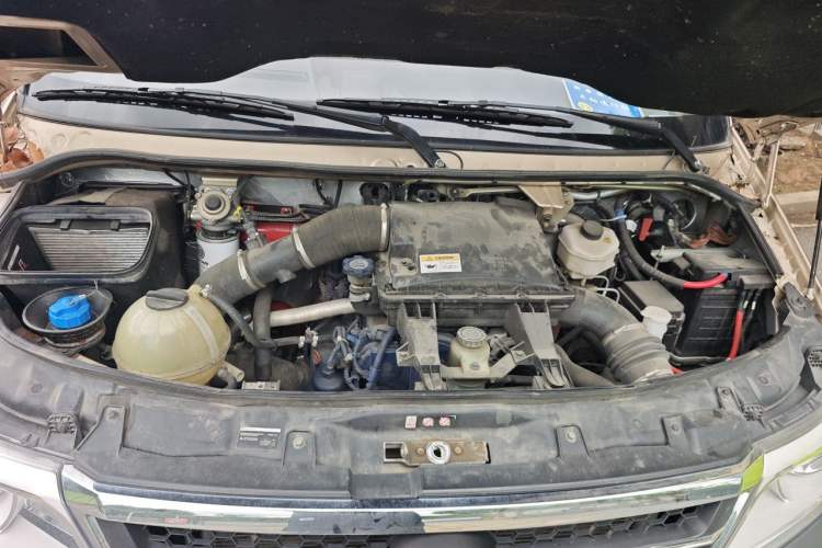Used Mercedes-Benz Sprinter  Engine Bay