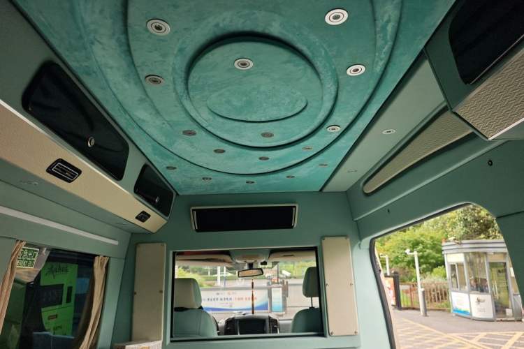 Used Mercedes-Benz Sprinter  Headliner