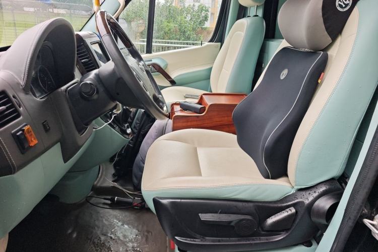 Used Mercedes-Benz Sprinter  Left Front Seat
