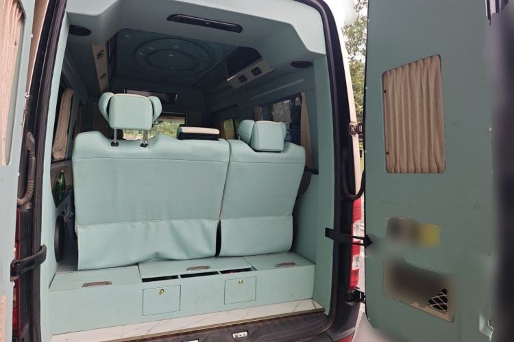 Used Mercedes-Benz Sprinter  Trunk