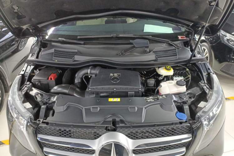 Used Mercedes-Benz V-Class 2022 V 260 Prestige Edition Engine Bay