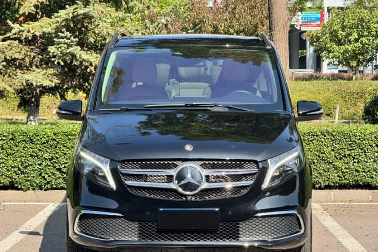 Used Mercedes-Benz V-Class 2022 V 260 Prestige Edition Exterior 1