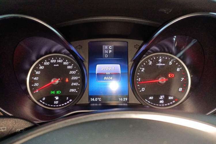 Used Mercedes-Benz V-Class 2022 V 260 Prestige Edition Instrument Cluster