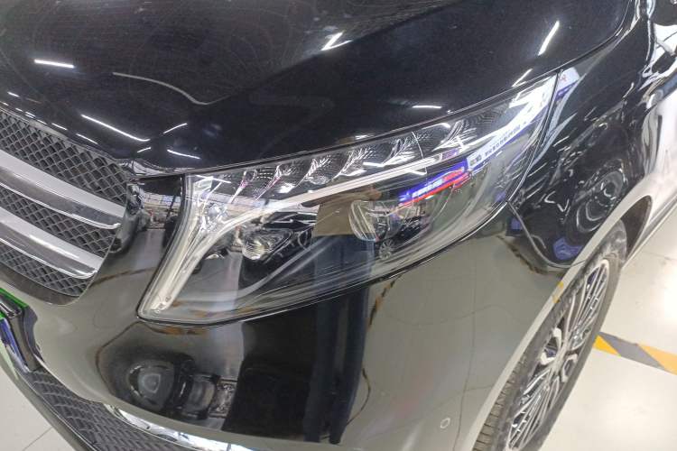 Used Mercedes-Benz V-Class 2022 V 260 Prestige Edition Left Front Headlight