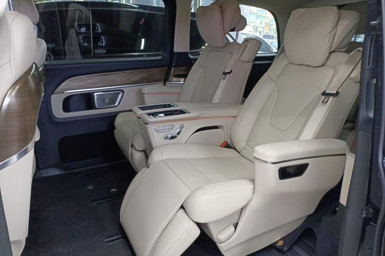Used Mercedes-Benz V-Class 2022 V 260 Prestige Edition Left Rear Seat