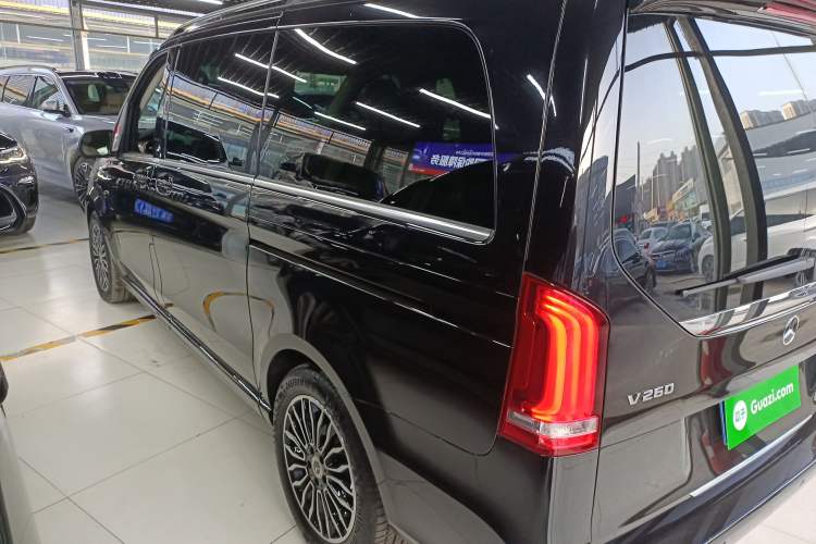Used Mercedes-Benz V-Class 2022 V 260 Prestige Edition Left Side
