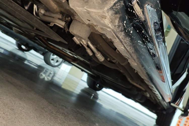 Used Mercedes-Benz V-Class 2022 V 260 L Long-wheelbase Luxury Edition Left Side Sill
