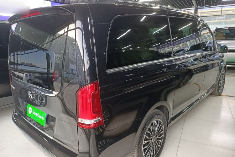 Used Mercedes-Benz V-Class 2022 V 260 Prestige Edition Rear Right 45 Deg