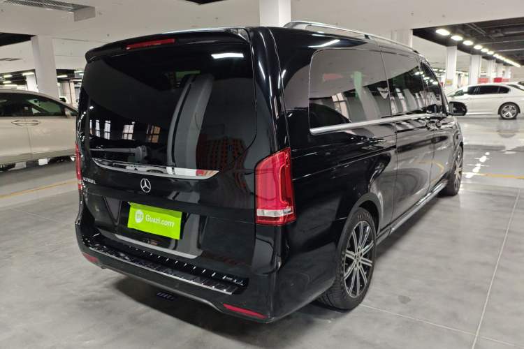 Used Mercedes-Benz V-Class 2022 V 260 L Long-wheelbase Luxury Edition Rear Right 45 Deg