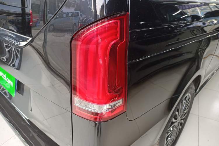 Used Mercedes-Benz V-Class 2022 V 260 Prestige Edition Right Rear Taillight