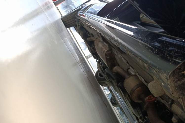 Used Mercedes-Benz V-Class 2022 V 260 Prestige Edition Right Side Sill