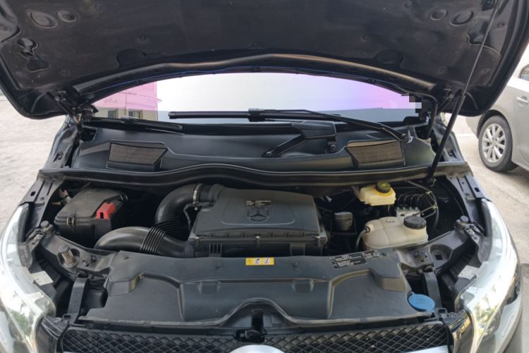 Used Mercedes-Benz V-Class 2021 V 260 Prestige Edition Engine Bay