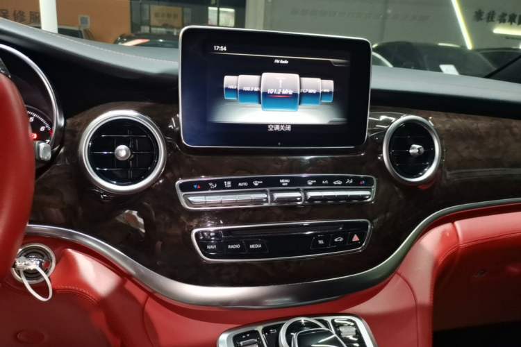 Used Mercedes-Benz V-Class 2016 V 260 L Prestige Extended Edition Audio And AC Panel