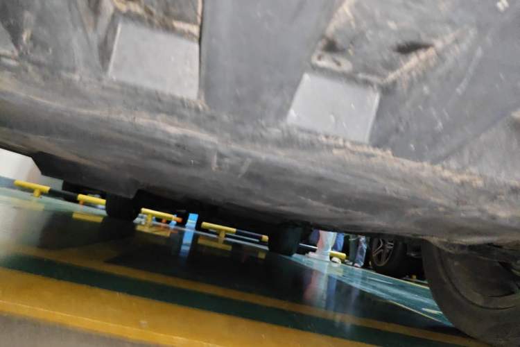 Used Mercedes-Benz V-Class 2016 V 260 Avantgarde Edition Chassis Front
