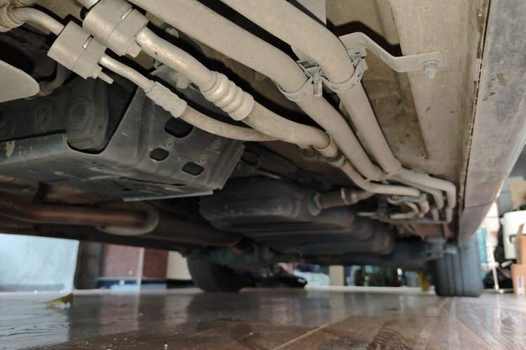 Used Mercedes-Benz V-Class 2016 V 260 Avantgarde Edition Chassis Front Left