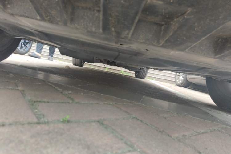Used Mercedes-Benz V-Class 2016 V 260 Avantgarde Edition Chassis Front