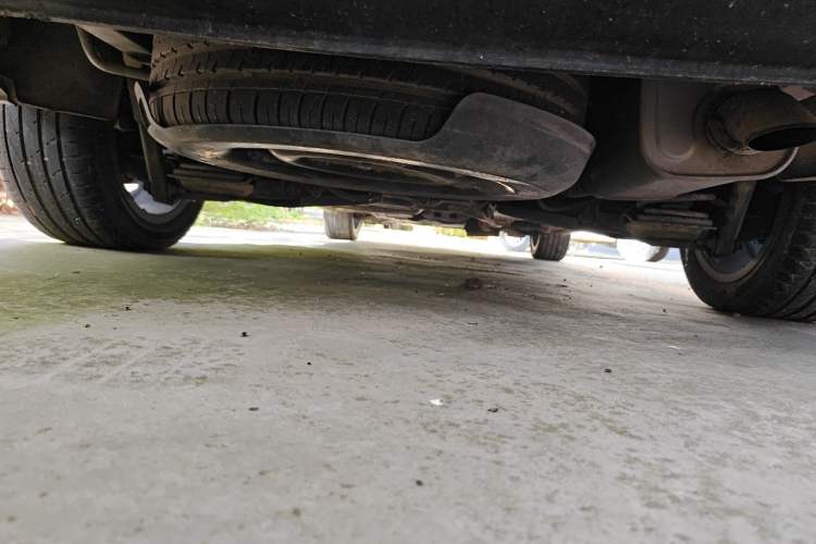 Used Mercedes-Benz V-Class 2016 V 260 Avantgarde Edition Chassis Rear