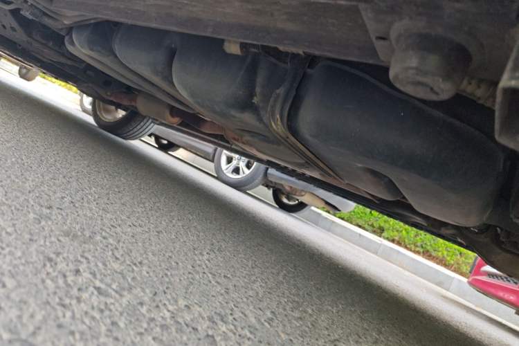 Used Mercedes-Benz V-Class 2016 V 260 Prestige Edition Chassis Rear Left